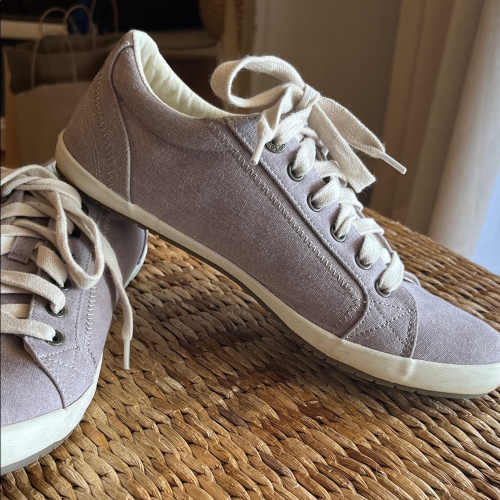 Taos Star Canvas Sneakers - Picture 6 of 11